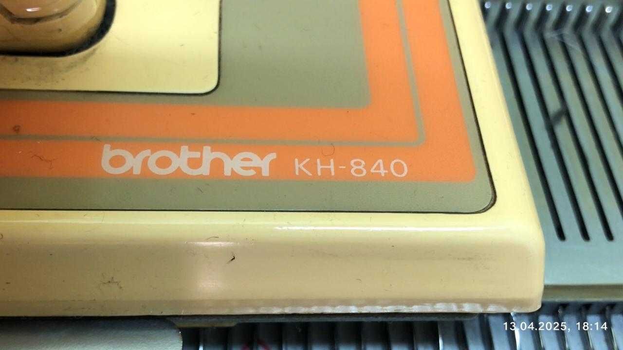 Продаю б/у японскую 2-фонтурную вязальную машину
Brother