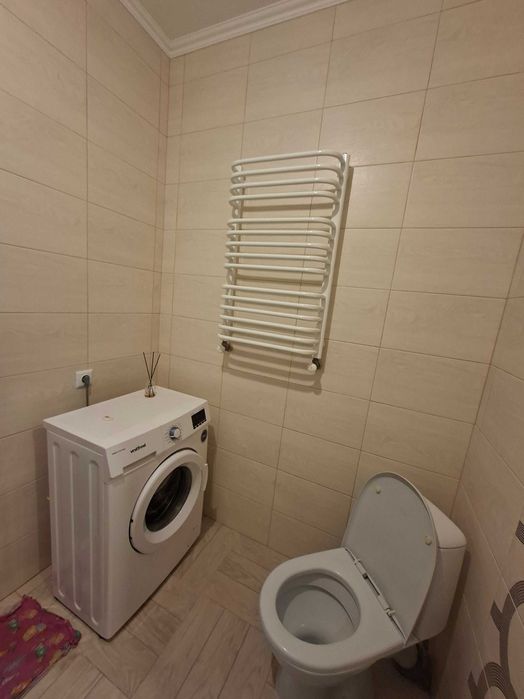 Оренда однокімнатної квартири з гардеробною вул.Дорошенка,22Б(парк)