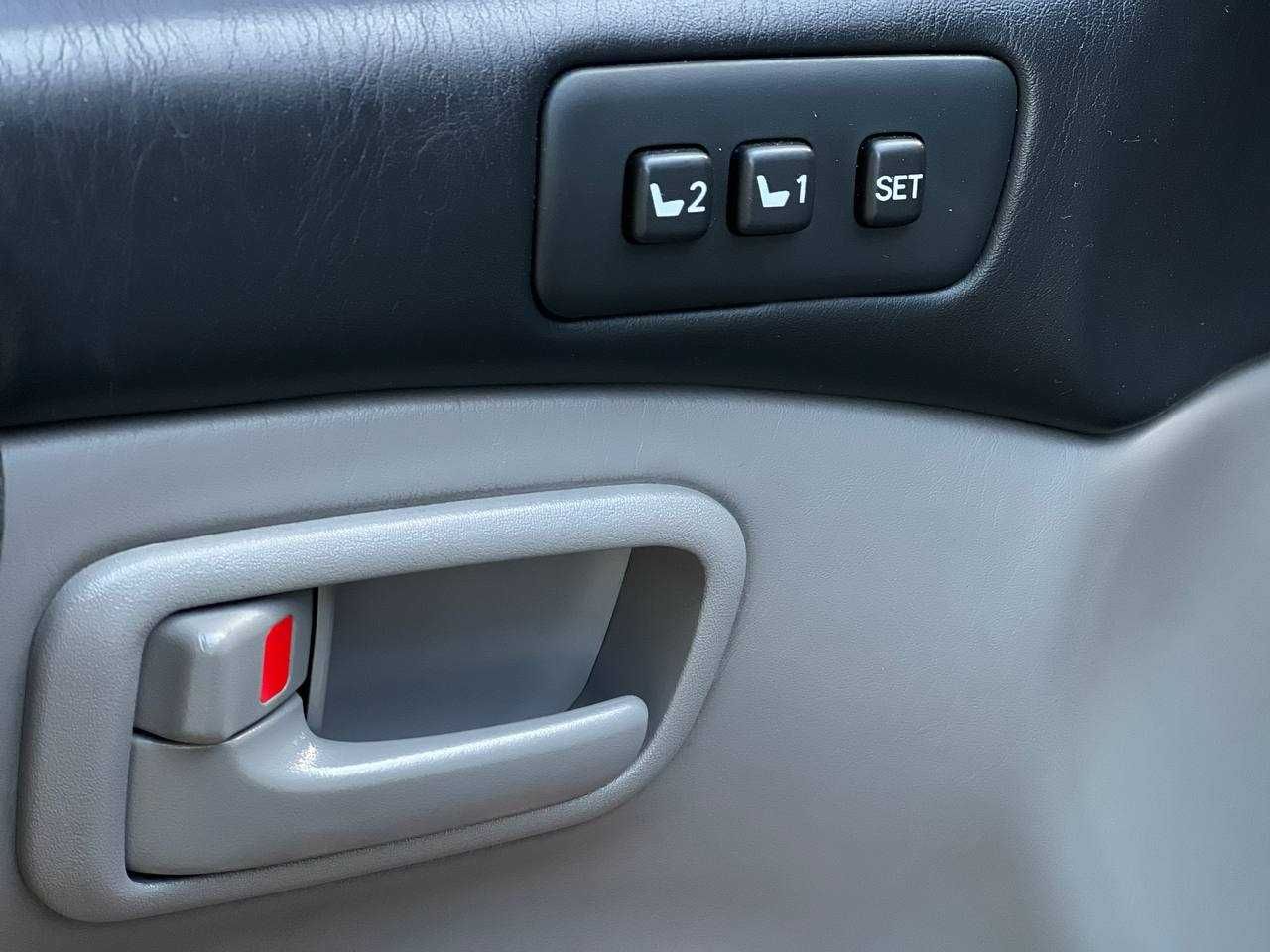 Toyota Land Cruiser 100 (Розстрочка / Лізинг)