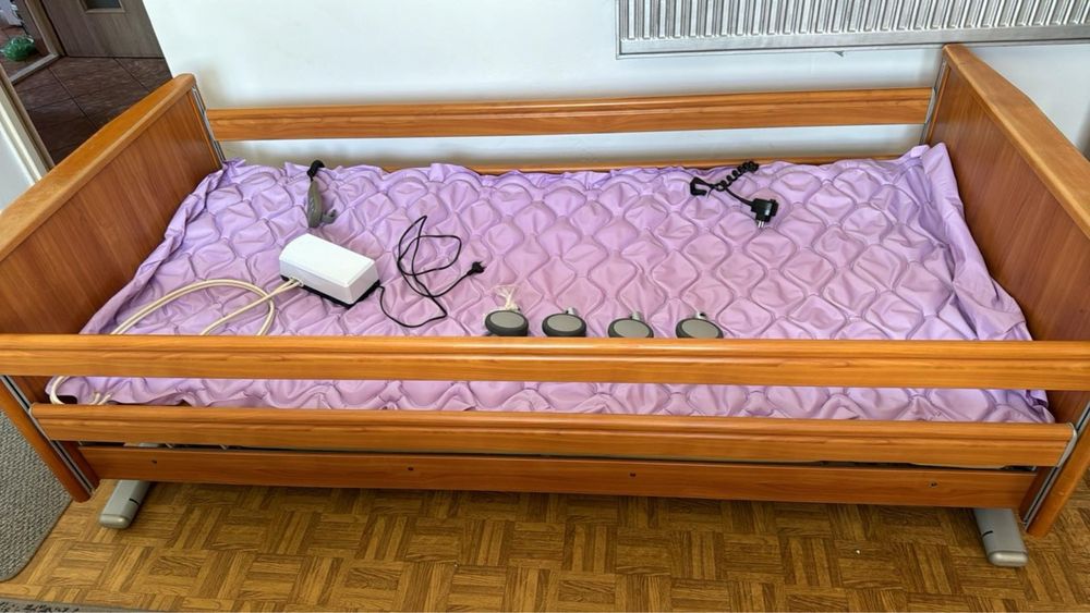 Łóżko rehabilitacyjne +materac odleżynowy