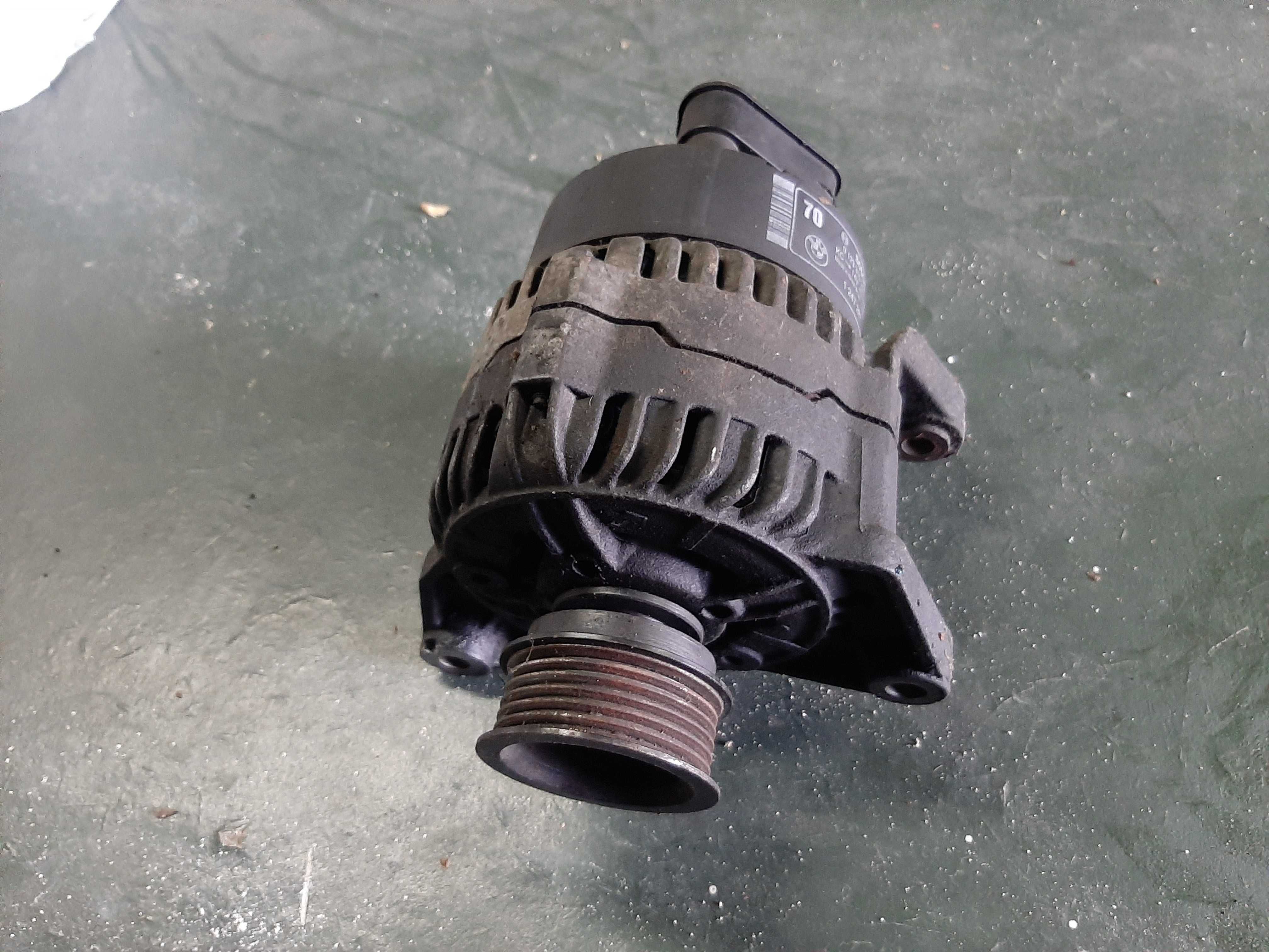 Alternator Bmw 3 E36 E46 M42 M43 Bosch 70A 1.6 1.8 1.9 4 cyl Benzyna