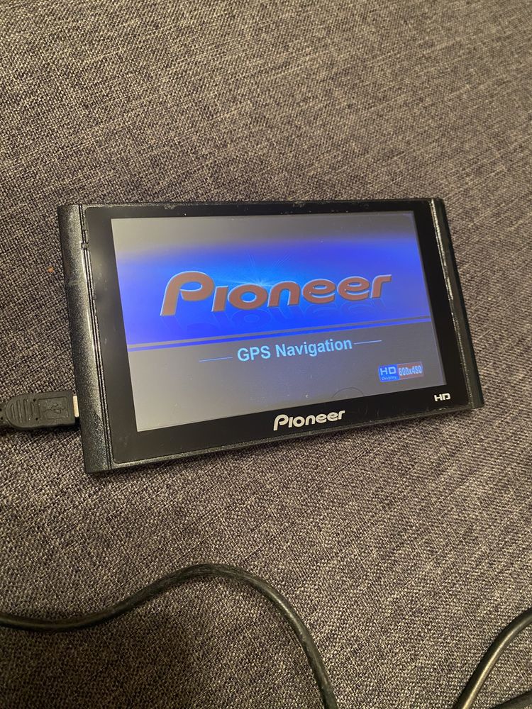 Продам пионер GPS навигатор Pioneer 5882 стан нормальный