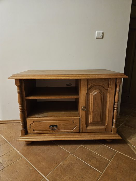 Dębowa szafka RTV