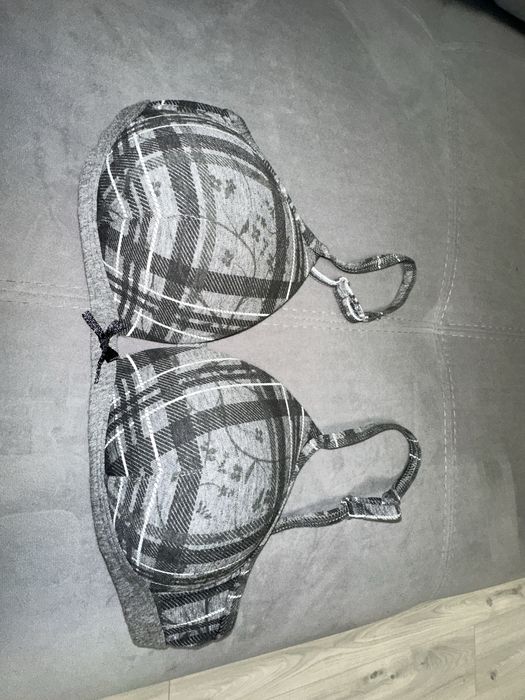 Бюстгалтер з натуральноі тканини