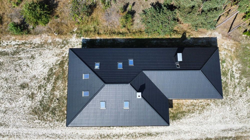 Dom jednorodzinny parterowy + poddasze 272m2 19ar Jeziernia ROZTOCZE