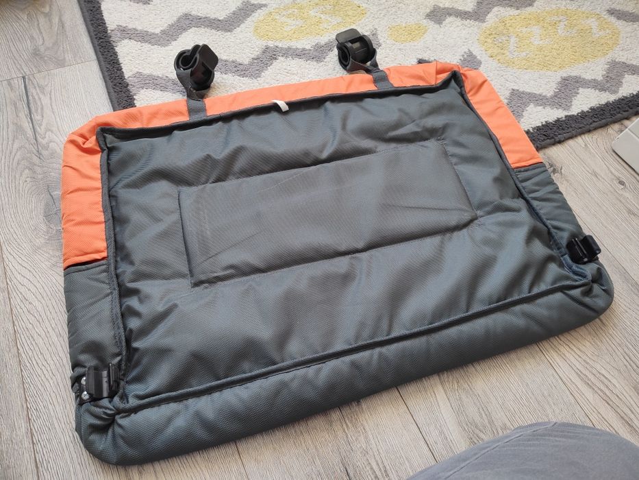 Przewijak do łóżeczka turystycznego, nakładana na łóżeczko nadstawka