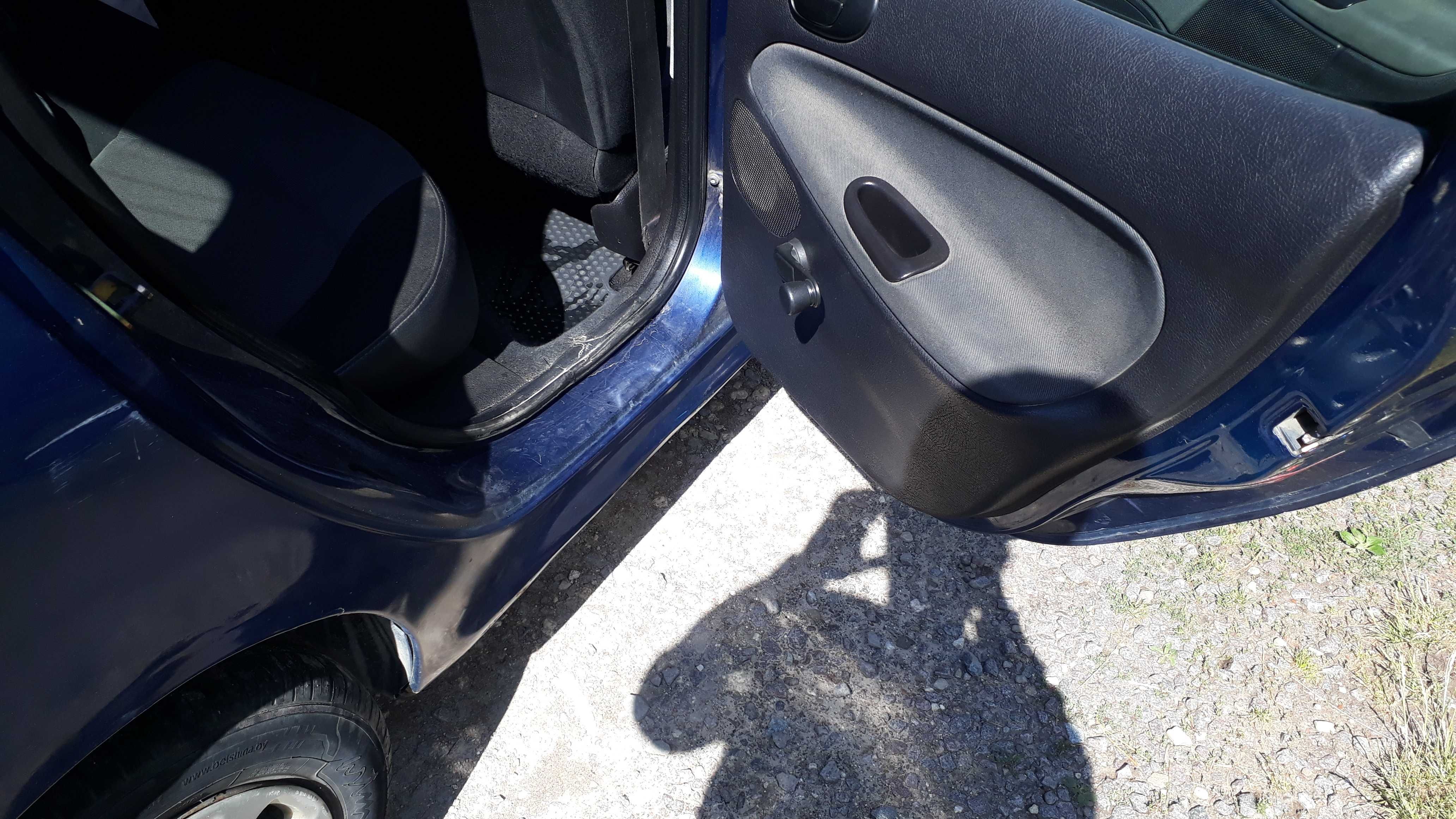 Продам автомобіль Peugeot 206
