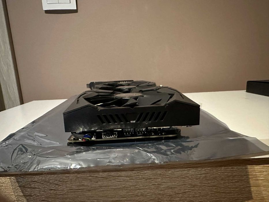 Asus GeForce GTX 1060 6GB ROG STRIX uszkodzona