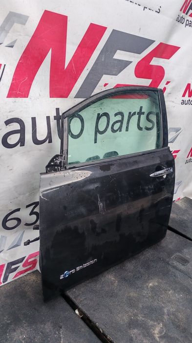 Передні ліві двері водійські nissan leaf 1