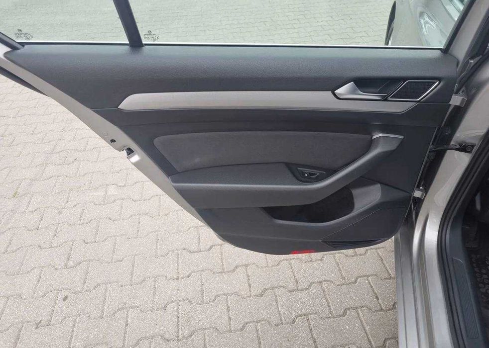 Volkswagen Passat 1.8 TSI BMT Comfortline DSG 2016 року