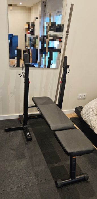 Banco de musculação + barra