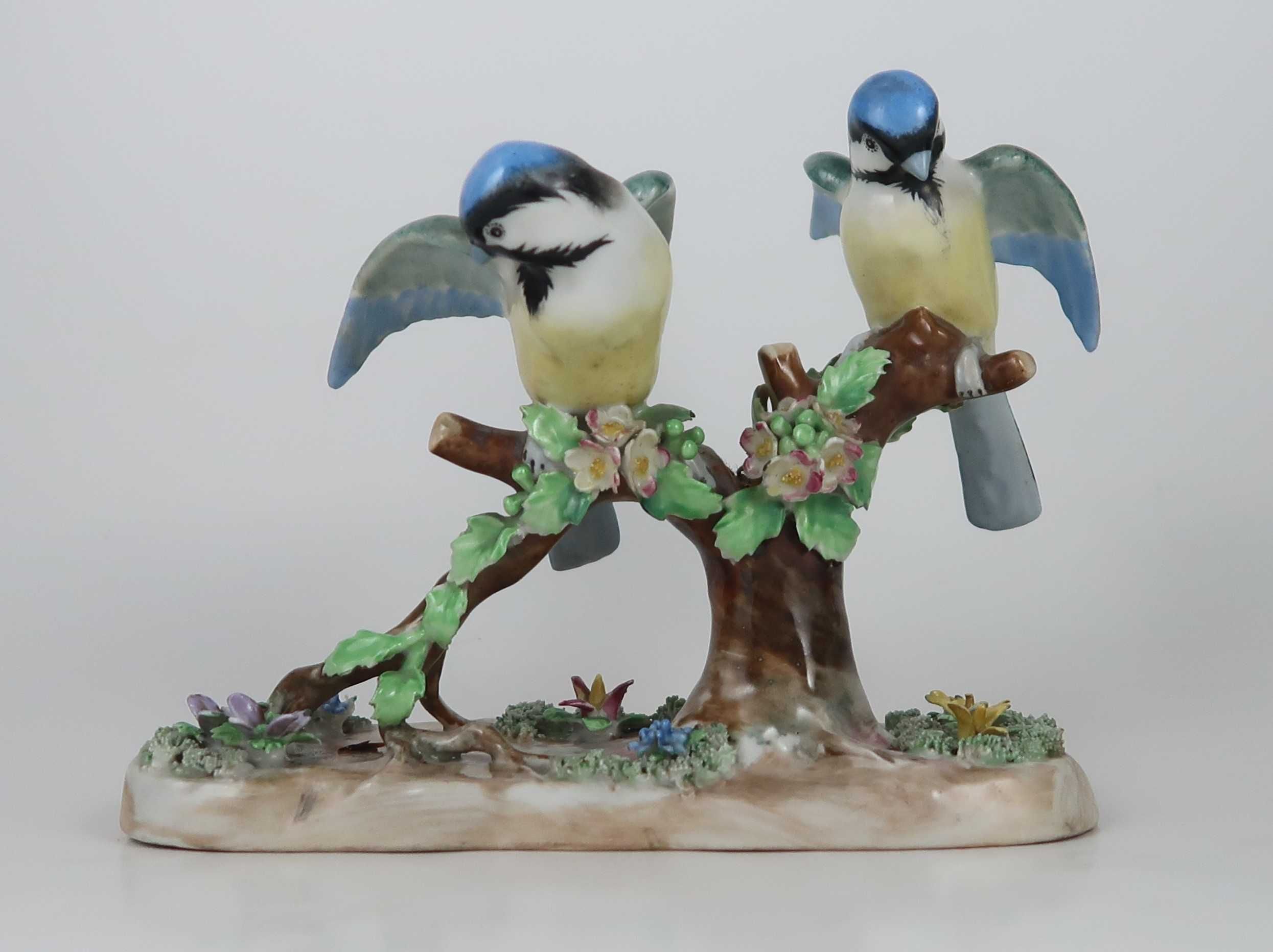 Grupo escultórico Pássaros em Ramo - Porcelana Artibus