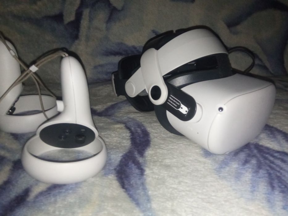 Продам VR шлем Oculus quest 2