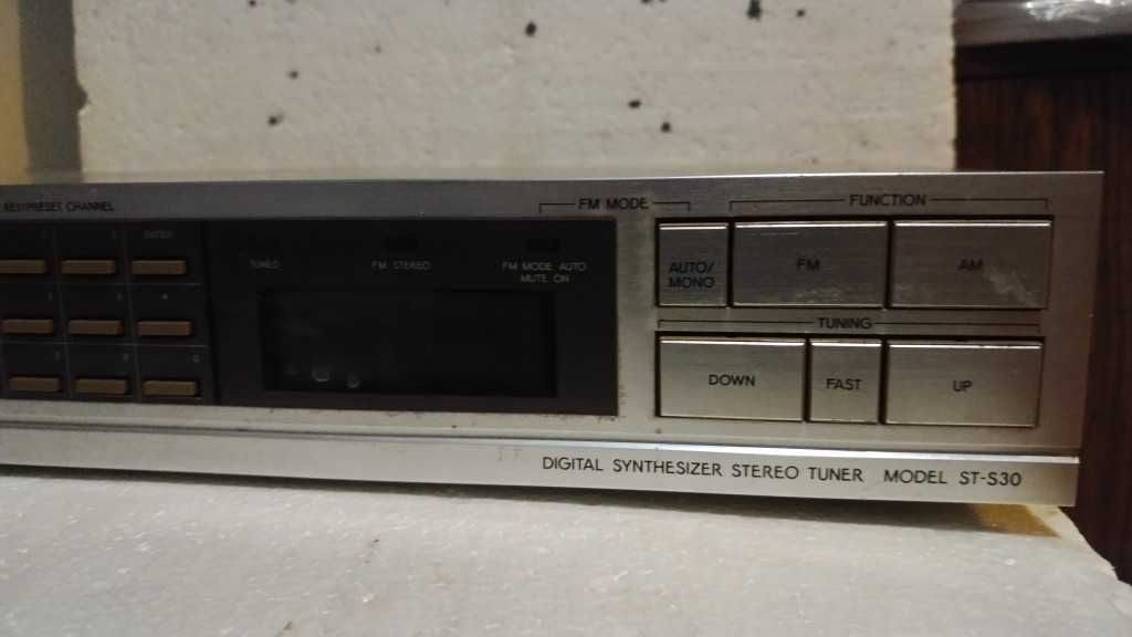 Toshiba Tuner stereo ST-S30 synthesizer Unikat