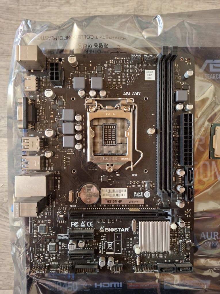 Продам комплектом GT1030 2gb i3 8100 biostar h310