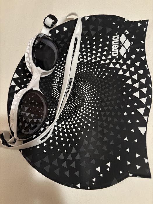 ARENA шапочка окуляри для плавання