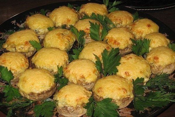 Приготовлю еду на праздник.