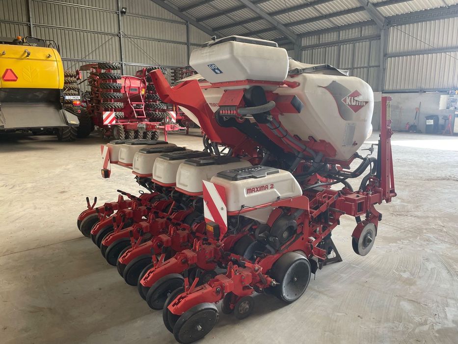 Kuhn Maxima 2 TI  Siewnik 6 rzędowy punktowy do kukurydzy, buraków