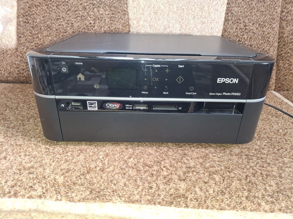 Продам EPSON PX660