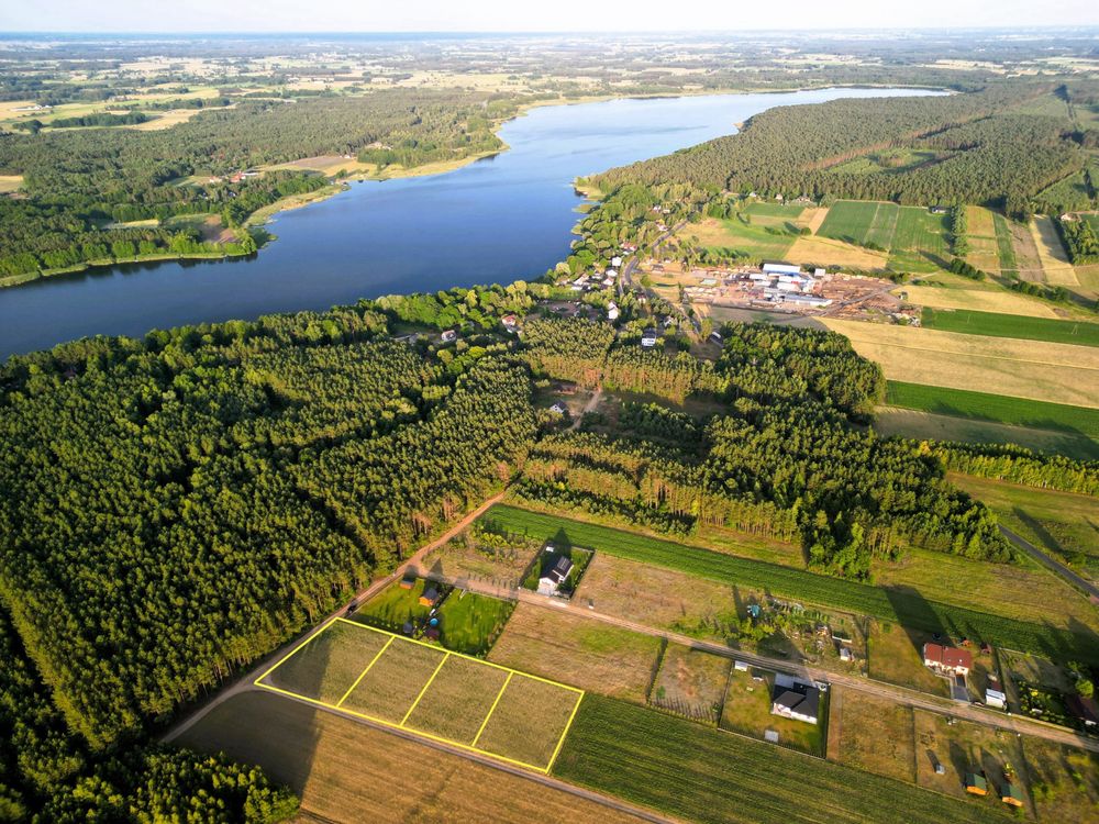 Działka budowlana nad dużym jeziorem 306 hekt.