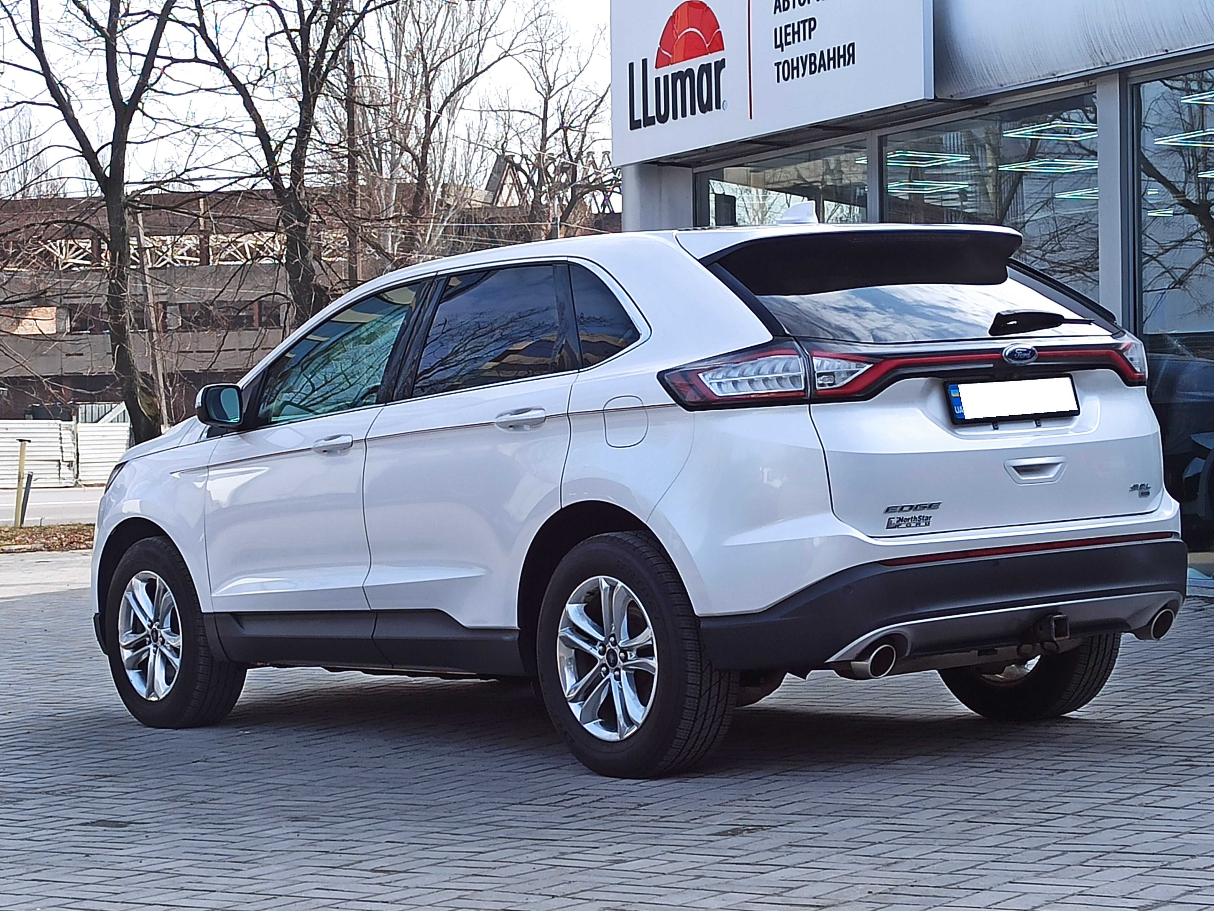 Ford Edge SEL AWD 2017 року