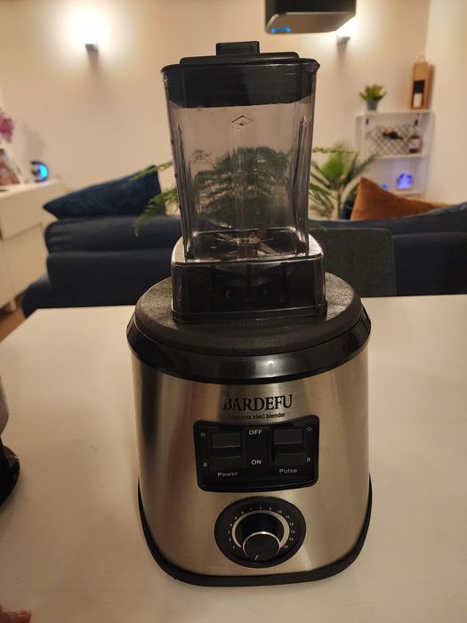 Multiprocessador de Alimentos com moedor de grãos 9500w. ÓTIMO ESTADO!