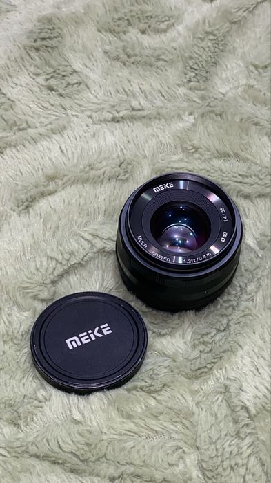 Обʼєктив Meike 35mm 1.4 для X-mount