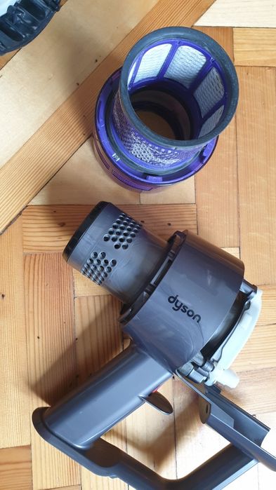 Dyson V11 по запчастям, циклон, колба, корпус.