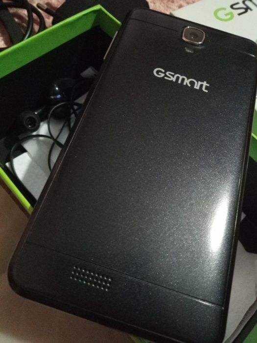 Смартфон GSMART Gigabyte Essence