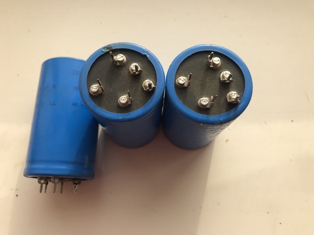 Конденсатор BC COMPONENTS  470 мкф 400В LL