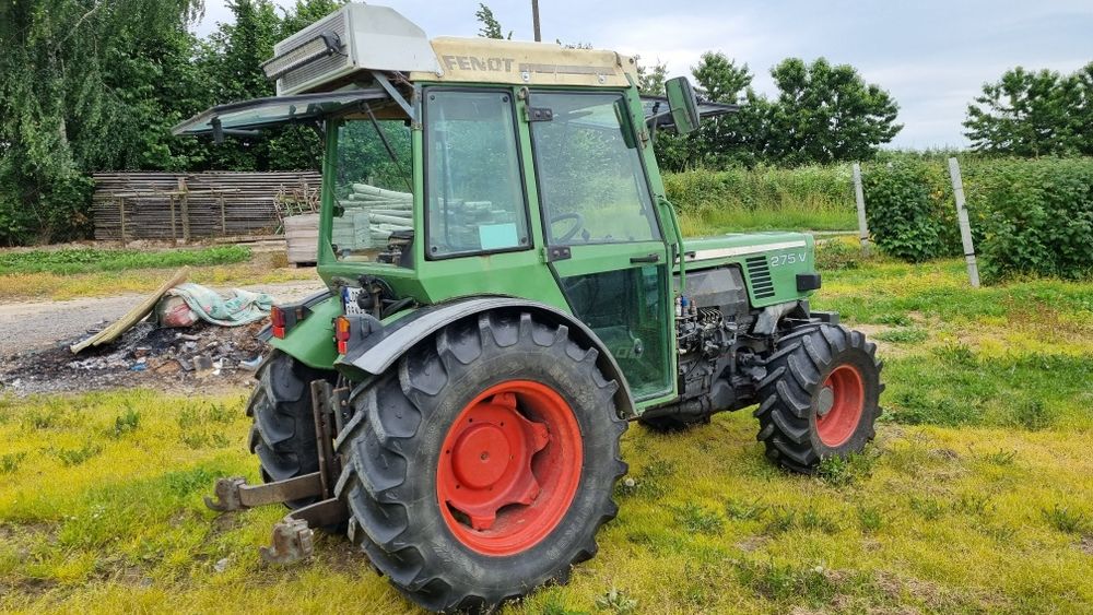 Sadowniczy fendt 275v