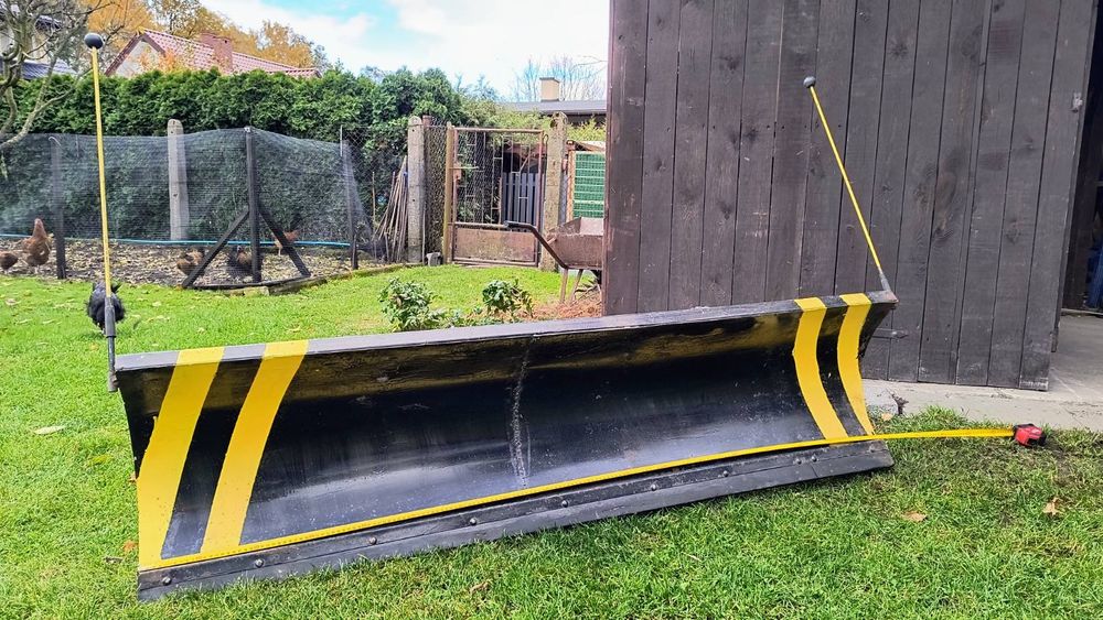 Pług śnieżny uniwersalny na wyciągarkę 175cm