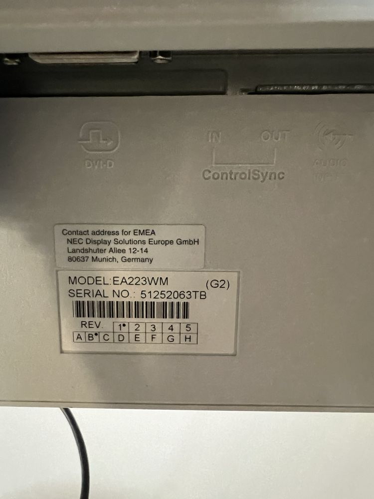 Monitor NEC MultiSync EA220WM – sprawny