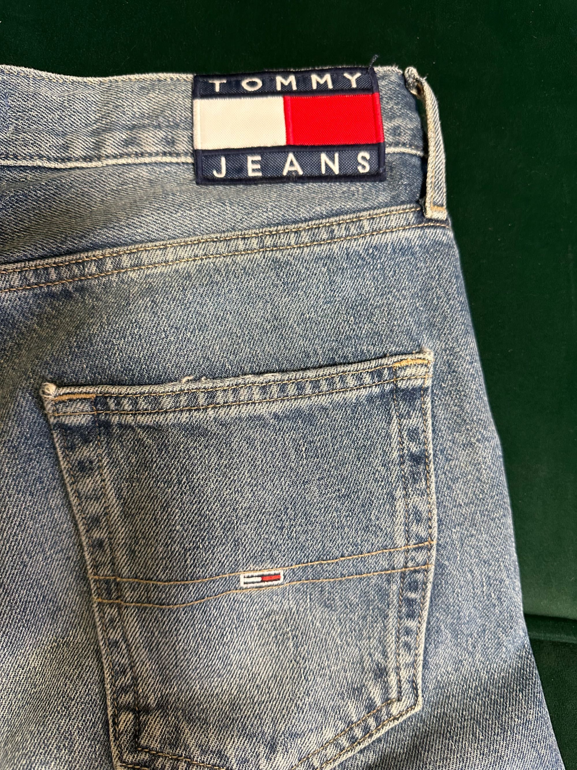 Джинсовые штаны Tommy Jeans