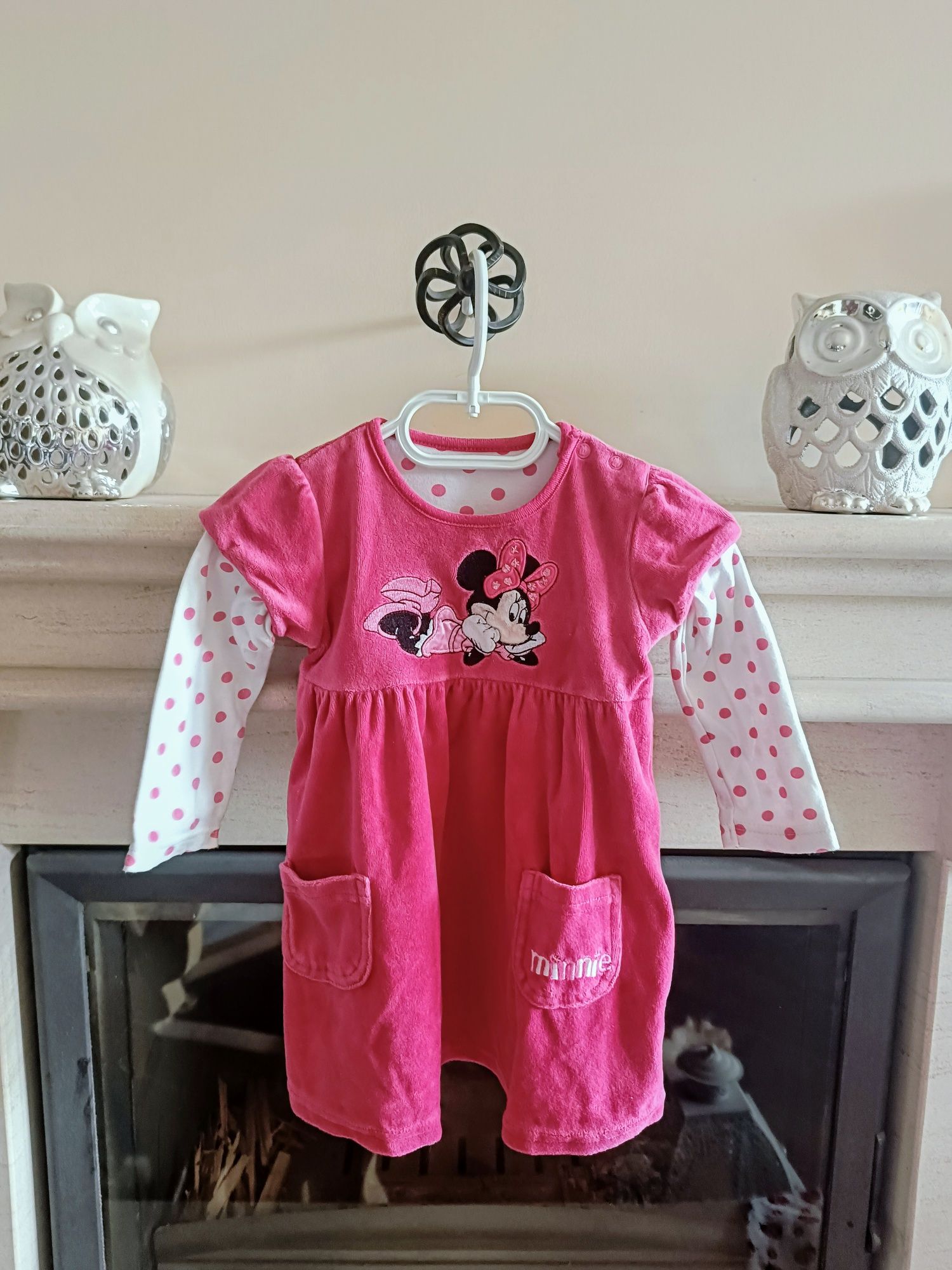 Śliczna sukienka z myszką Minnie