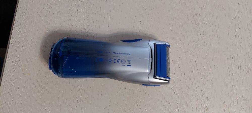 Електробритва Braun FreeGlider 6680