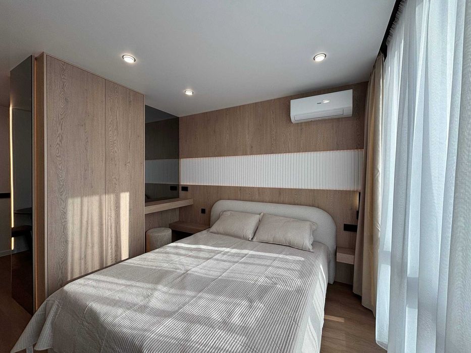 Продається ЗДАНА смарт-квартира з ремонтом. Озеро.