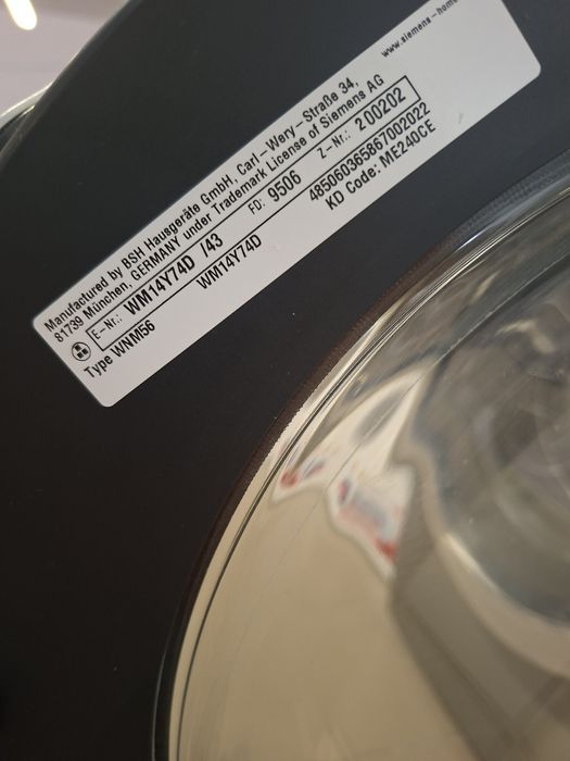 Пральна машинка Simens WM14Y74D iQ700