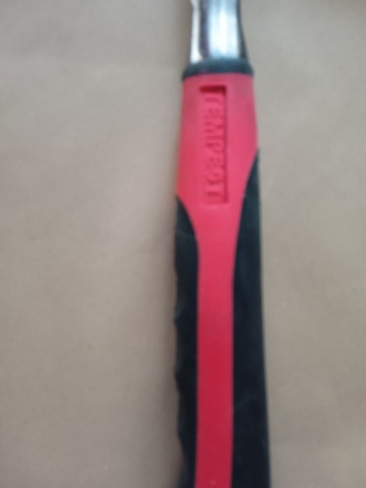 Sprzedam młotek murarski