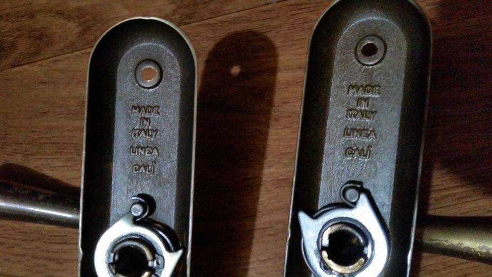 Ручки латунні, Італія