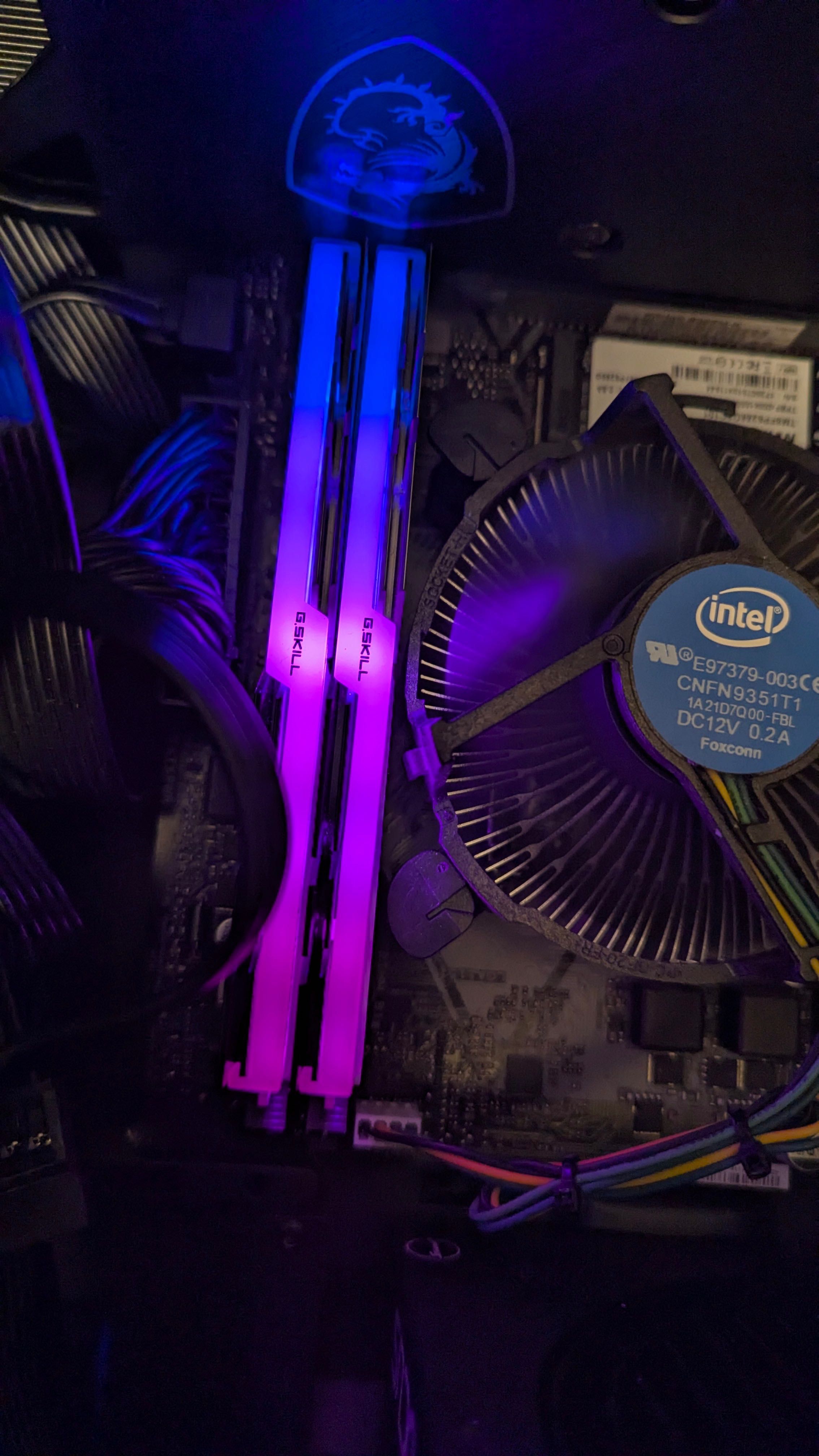 G.Skill Trident Z RGB DDR4 2x8 16gb 3000 MHz CL15