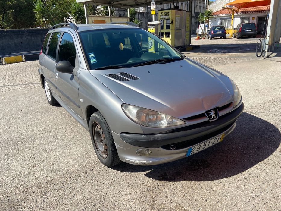 Peugeot 206 em bom estado