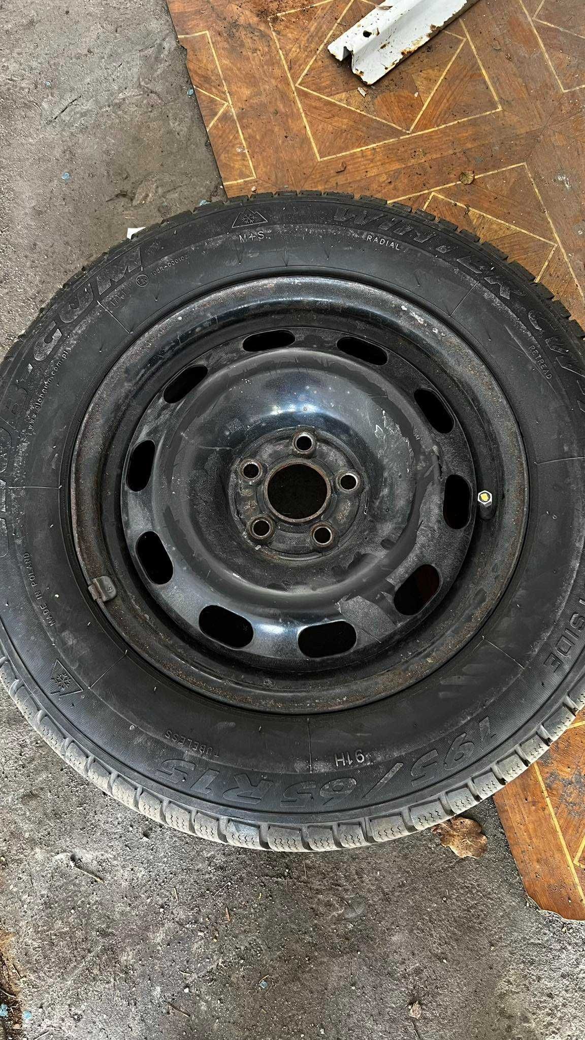 Opony zimowe felgi 4 szt.195/65 R15 + Koło zapasowe PODNOSNIK *Gratis*