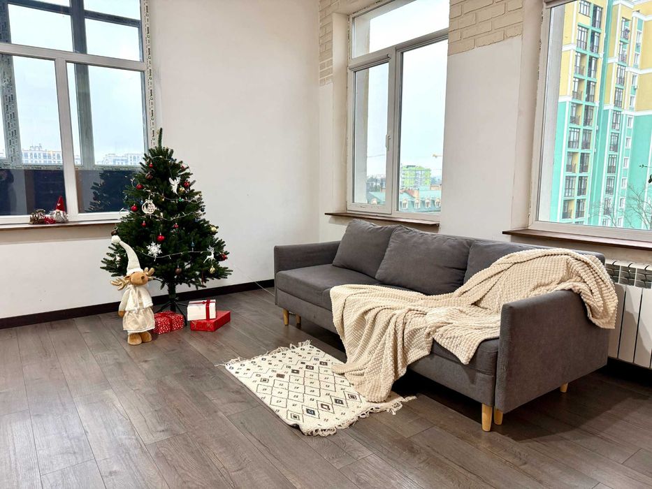 Продається  2-кімнатна квартира в центрі Ірпеня. Без комісій.