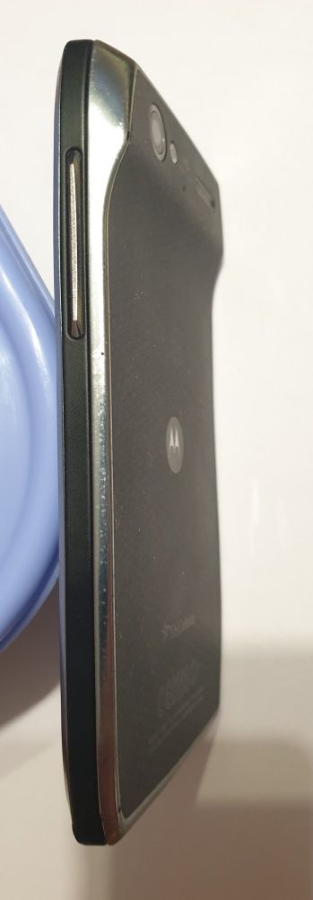 Motorola Electrify 2 XT881 — тонкий стильний дизайн - всього 8 мм