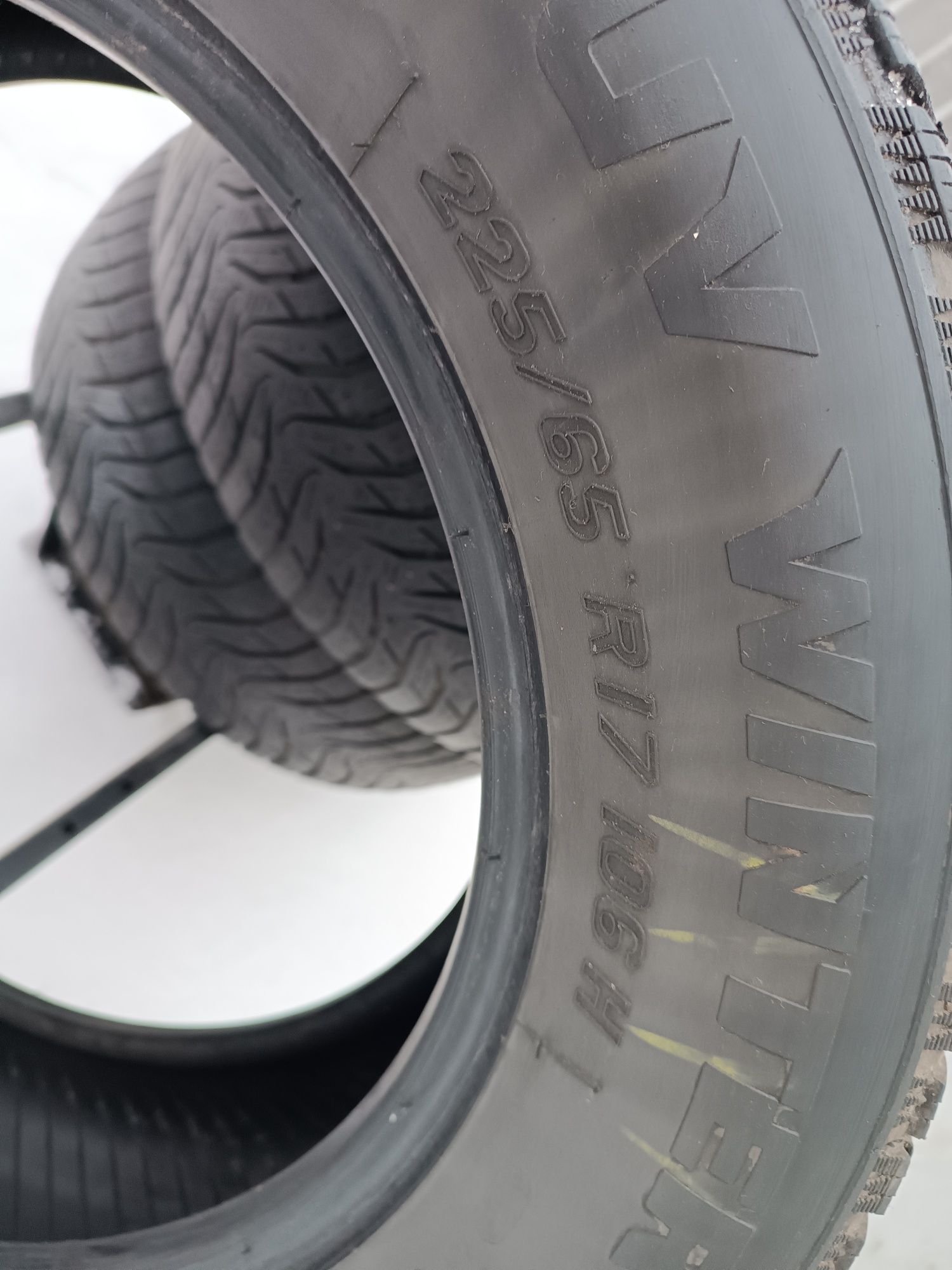 225/65 R17 комплект