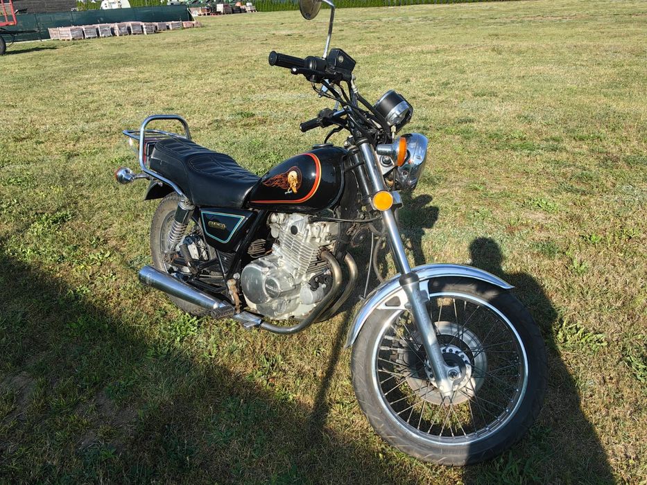 Motor Suzuki GN 250