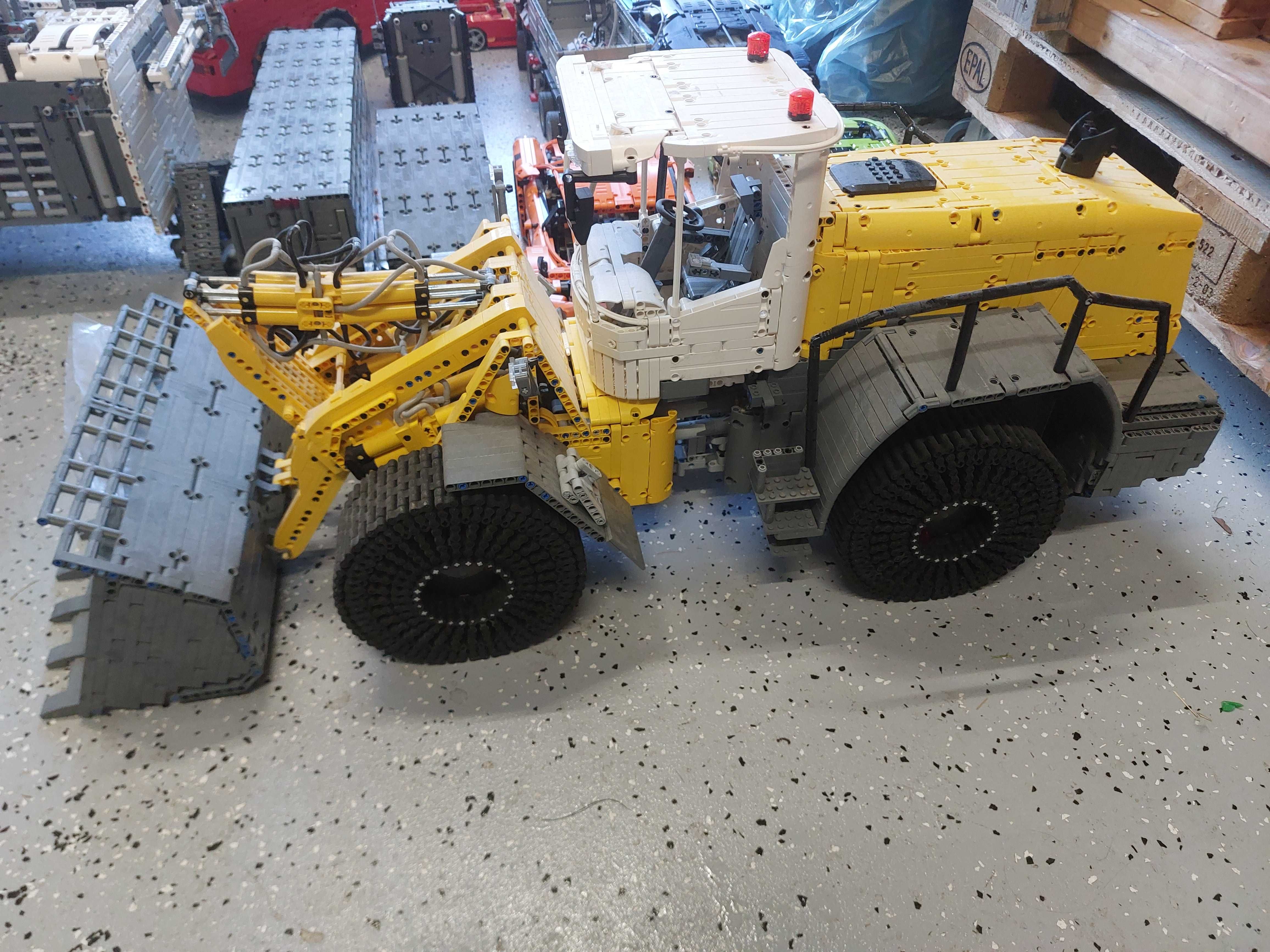 Lego technic 42056, 42083,42115 + modele MOC