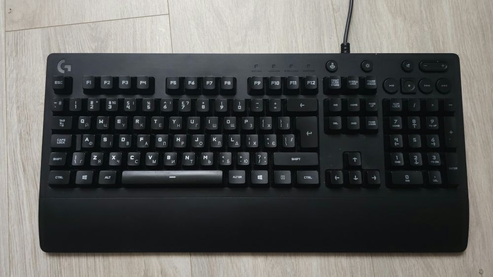 Клавіатура Logitech G213