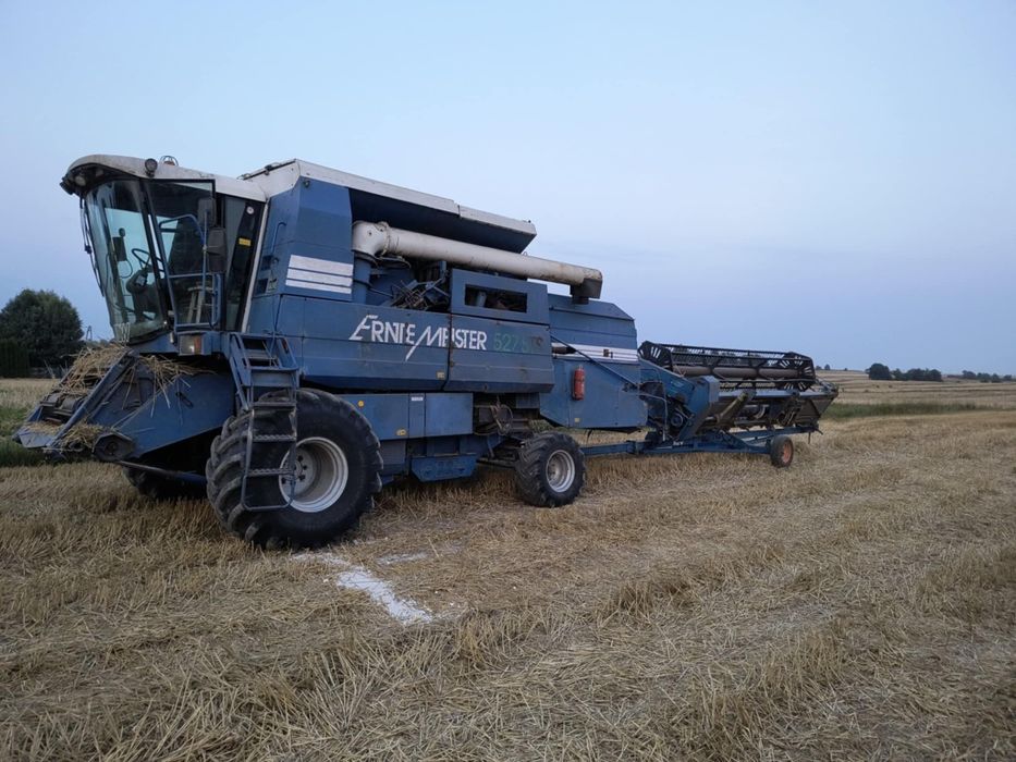 Kombajn zbożowy MDW 527 STS Case 527